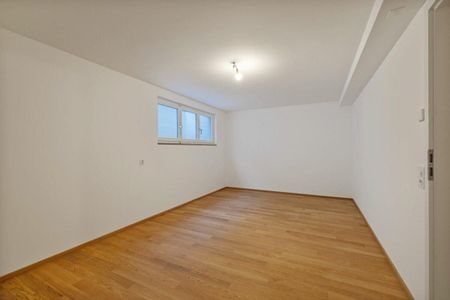 Kernsaniertes 6 1/2-Zimmer-Reihen-Einfamilienhaus an bevorzugter Lage - Foto 3