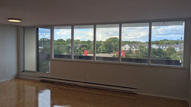 For Lease - 5348 Lakeshore Road Unit# 510, Burlington, Ontario - Photo 1