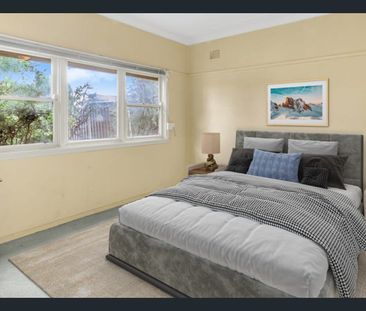 Family Home in a Convenient Location! - Photo 3