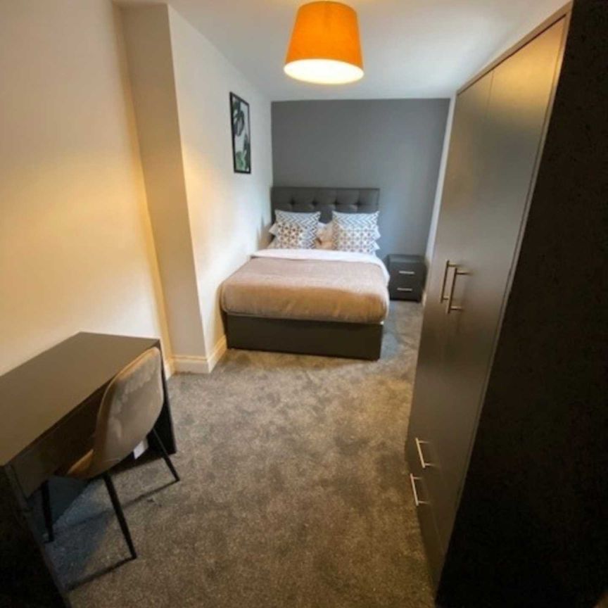 Alpha Street West, Salford - Photo 1