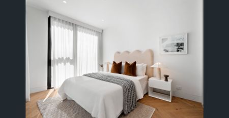 Luxurious Apartment Living at La Storia - Photo 5