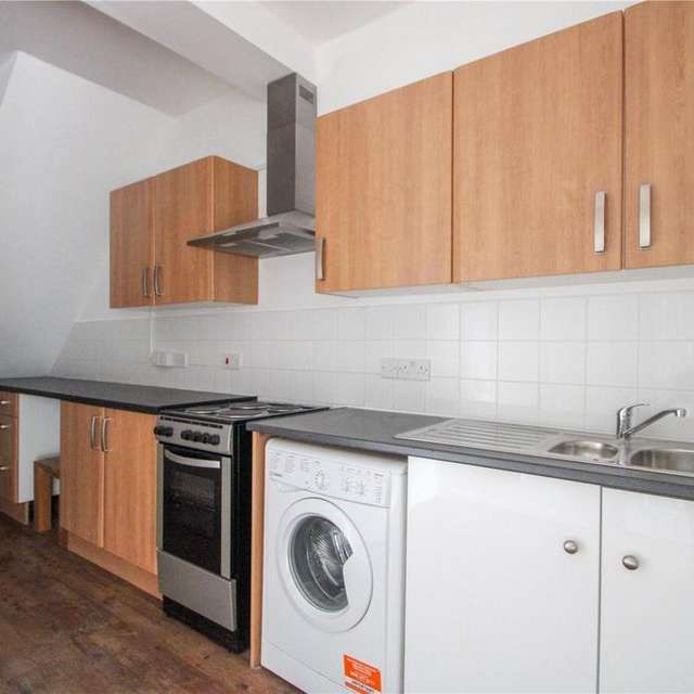 1 bedroom flat to rent - Photo 1