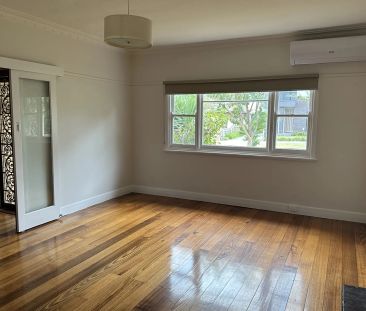 Well Looked after and located in a highly coveted area! - Photo 2