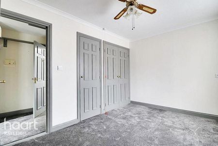 2 bedroom bungalow to rent - Photo 2