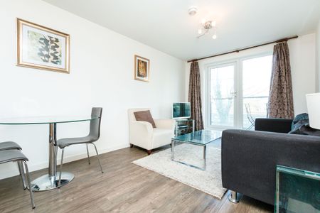 1 bedroom apartment to rent Nankeville Court, Guildford Road, Woking, GU22 - Photo 4