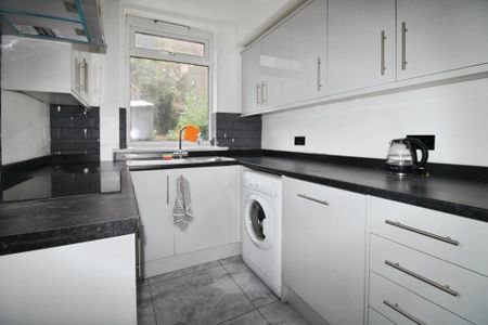 2 bedroom terraced house to rent - Photo 5