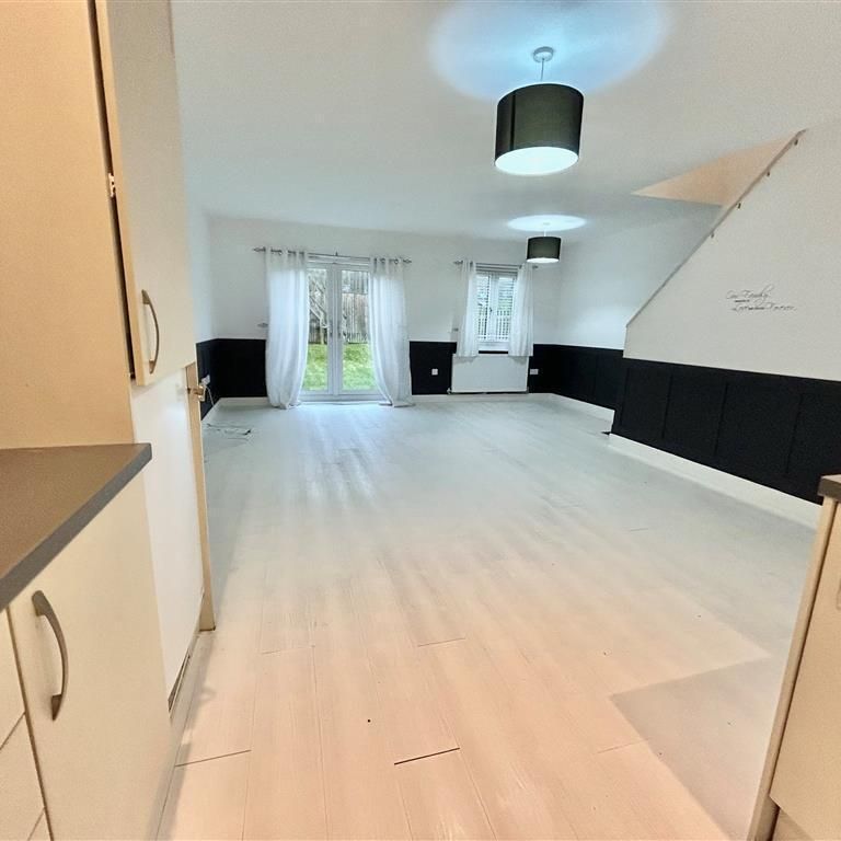 Farmlands Close, Nottingham - Photo 1