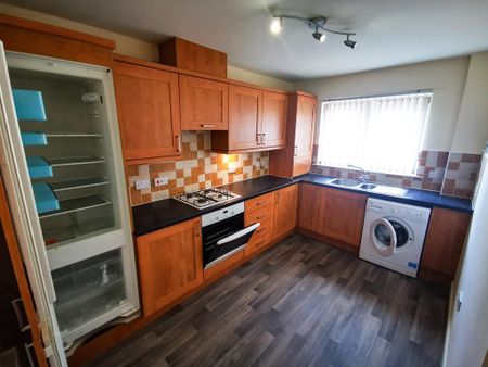 2 bedroom flat to rent - Photo 4