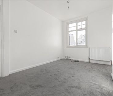 3 bedroom maisonette to rent - Photo 2