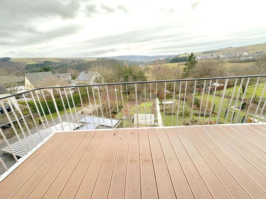 Helle Wohnung mit 2 Balkonen & Einbauküche – wahlweise möbliert! - Foto 1