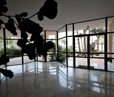 Encantador Piso Reformado en La Carihuela en urbanización con Pisci... - Photo 6