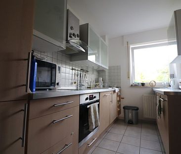 Attraktive und großzügige 2-Zimmer Wohnung in Dinslaken-Hiesfeld mit Süd-Balkon! - Foto 2