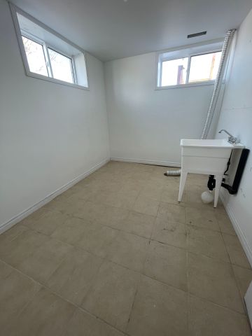 For Lease - 488 Fenel Road, Kawartha Lakes, Ontario - Photo 3