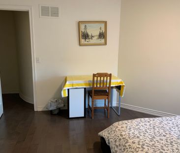 For Lease - 23 Laredo Court, Toronto, Ontario - Photo 6