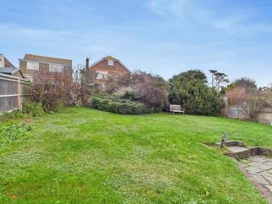 Brambletyne Avenue, Saltdean, Brighton - Photo 1