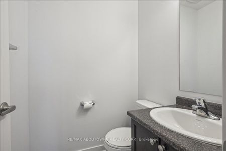 Condo Townhouse For Lease | X8145856 - Photo 5