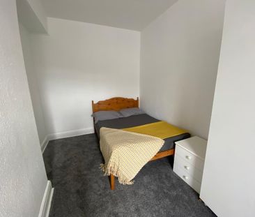 3 bedroom house share to rent - Photo 3