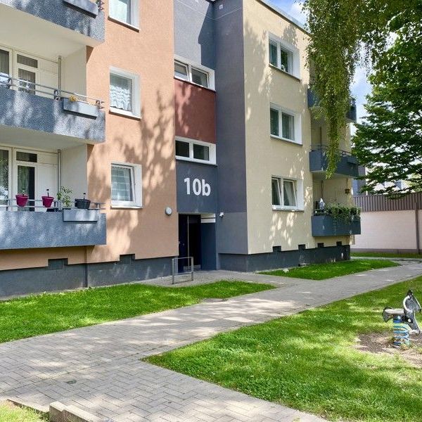 Bezugsfertig renovierte 3,5-Raum-Wohnung in familienfreundlicher Umgebung - Foto 1