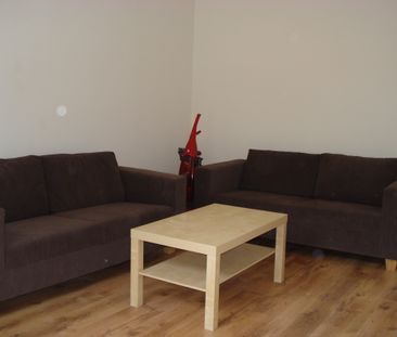 Royal Park Grove, Hyde Park, Leeds, LS6 1HQ - Photo 2