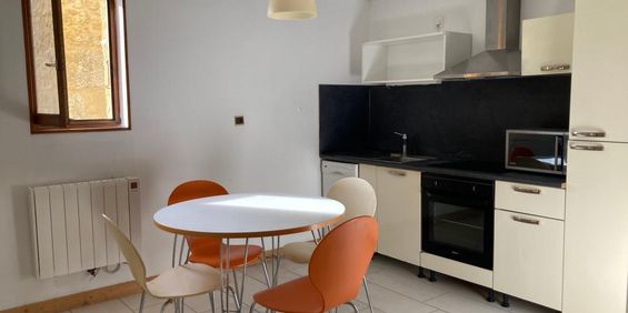 Location Appartement 2 pièces Meublé 30m² SAINTES 17100 - Photo 3