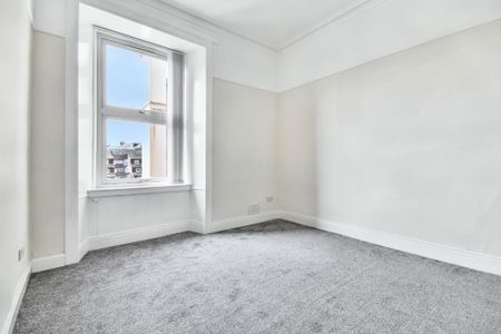 6 bedroom flat to rent - Photo 2