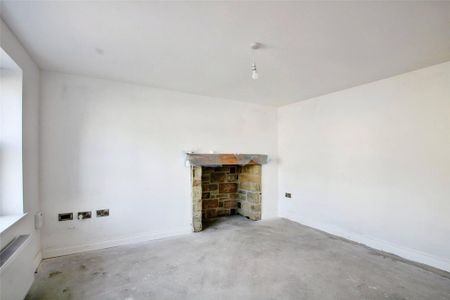 3 bedroom detached house to rent - Photo 3