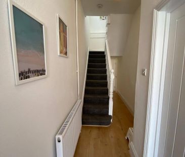4 bedroom house of multiple occupation to rent - Photo 3