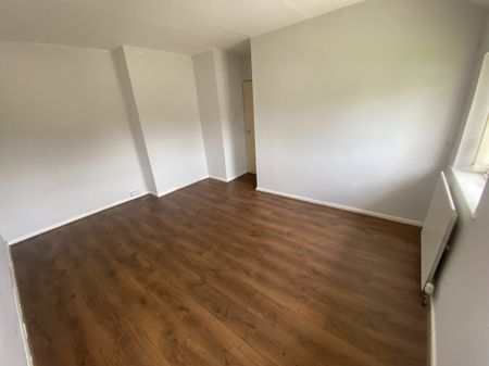 Gurney Place, Walsall, WS2 - Photo 2