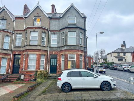 Apartment C, 105 Ulsterville Avenue, Belfast, BT9 7AU - Photo 2