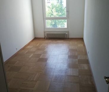 Charmant appartement traversant de 5.5 pièces au 3ème étage - Photo 3