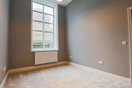 The Old Conservative Club, Irwell Terrace, Bacup - Photo 5