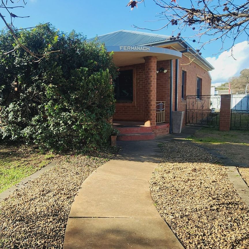 C21 Central West 02 6862 1265 - Photo 1