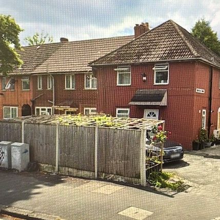 4 Bed Semi-Detached House, Birchfields Road, M13 - Photo 1