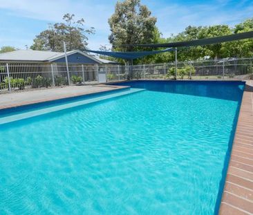 3 Bedroom Townhouse in Quiet Complex - Photo 2