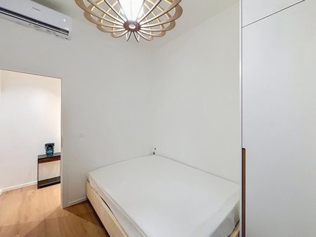 Cinquantenaire: Stunning renovated/furnished 2bed apartment - Photo 4