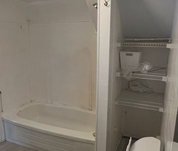 For Lease - 192 Silverbirch Drive, Newmarket, Ontario - Photo 6