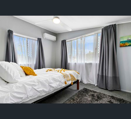 1B/404 Esplanade, Torquay, Qld 4655 - Photo 1