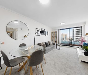 Furnished Modern One Bedroom in Heart of City - Photo 3
