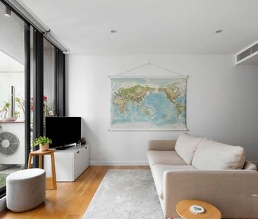 Stylish City Living in Prime South Melbourne Location - Photo 1