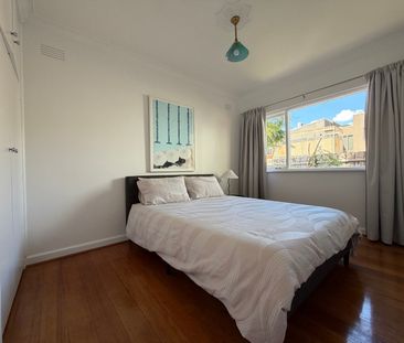 St Kilda East - Photo 6