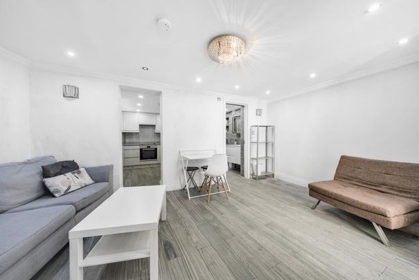 1 Bed Maisonette, Orlop Street, SE10 - Photo 1