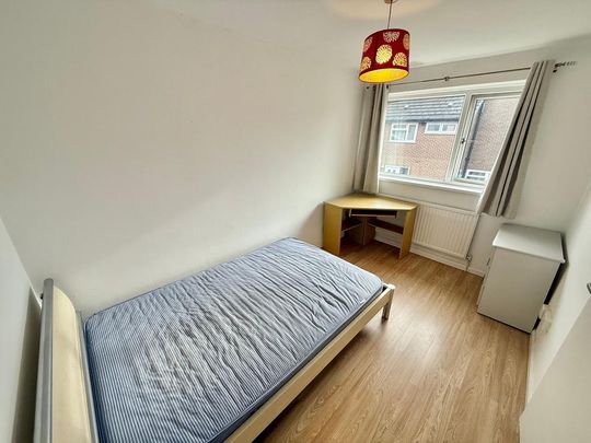 4 bedroom house share to rent - Photo 1