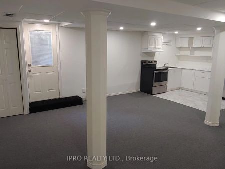 Property For Lease | E9234132 - Photo 5