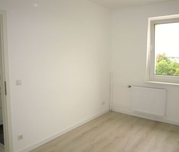 Drewitz, Erich-Pommer-Str. 16, sanierte 3-Zi mit 60,9 m² inkl. EBK ... - Photo 4