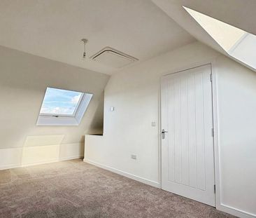 3 bedroom semi-detached house to rent - Photo 6