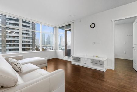 801-4880 Bennett St, Burnaby - Photo 3