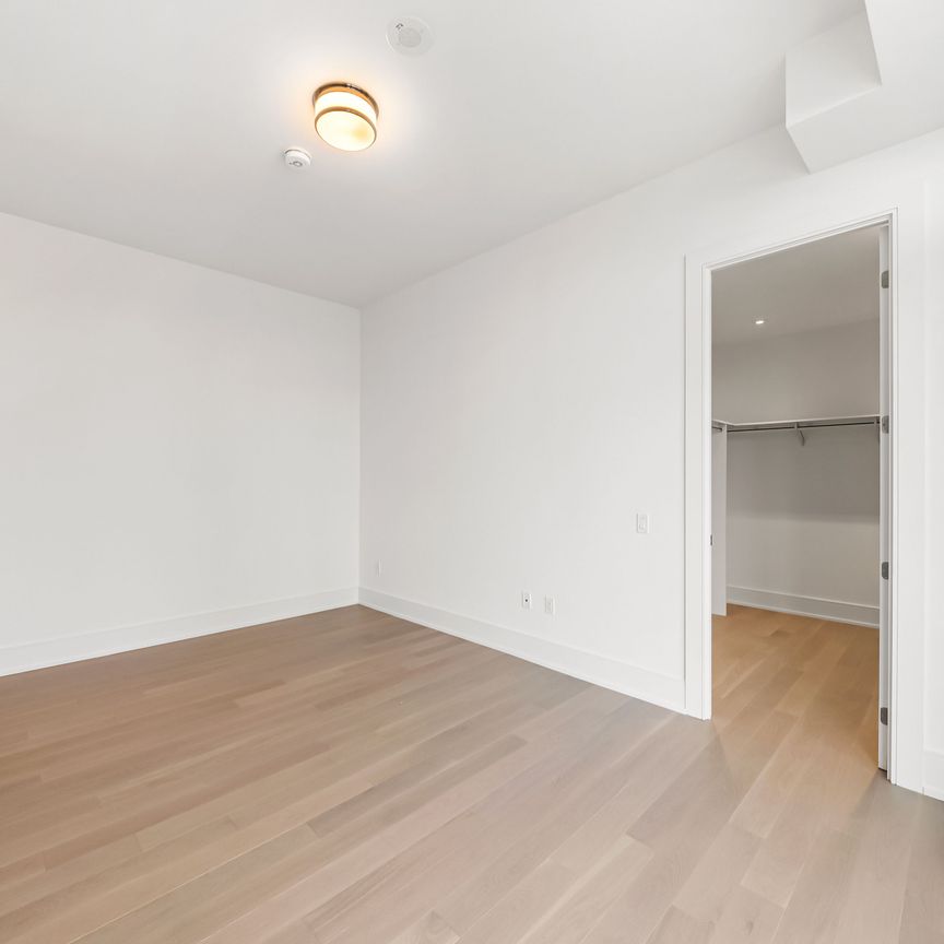For Lease - 10 Inn On The Park Drive Unit# 3204, Toronto, Ontario - Photo 1