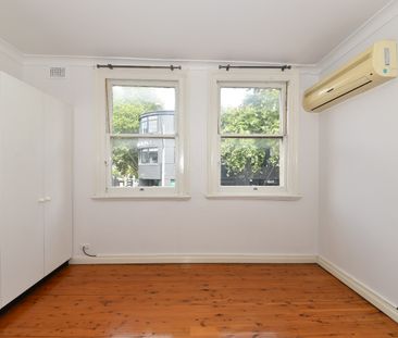 Convenient & spacious 1 bedroom - Photo 1