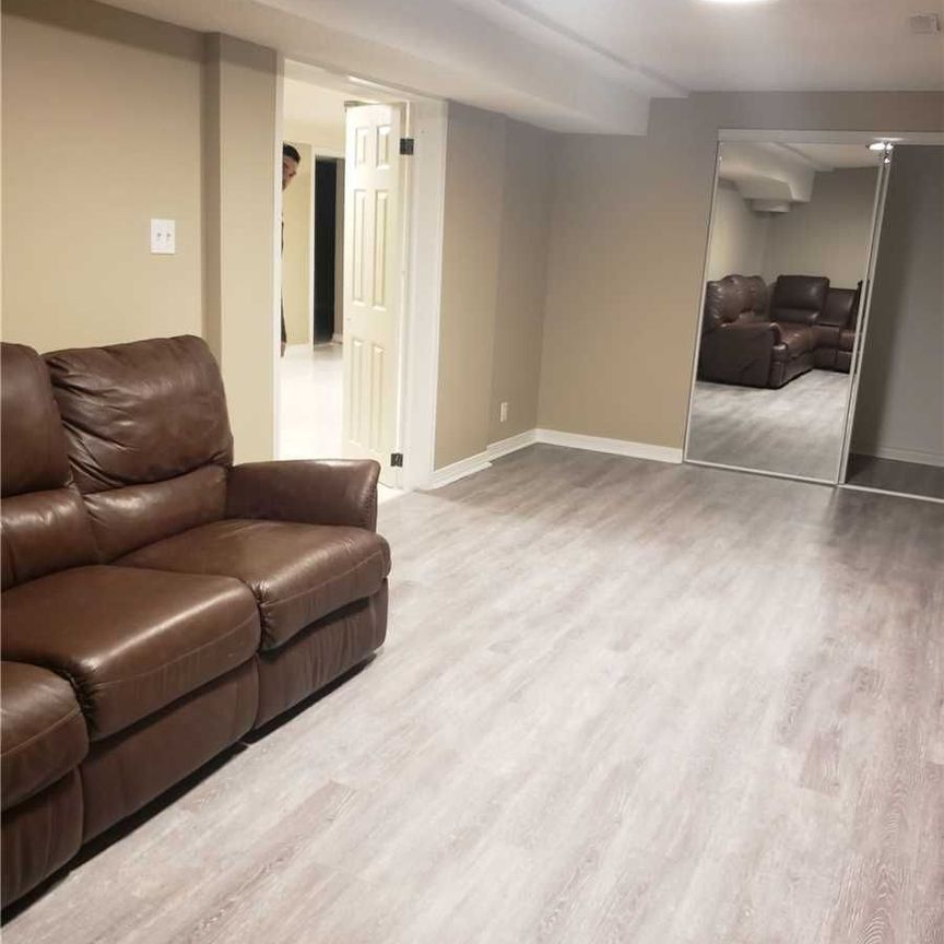 For Lease - 4244 Starlight Crescent Unit# Lower, Mississauga, Ontario - Photo 1