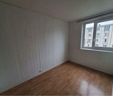 Location Appartement 3 pièces 53m² CLICHY SOUS BOIS 93390 - Photo 2